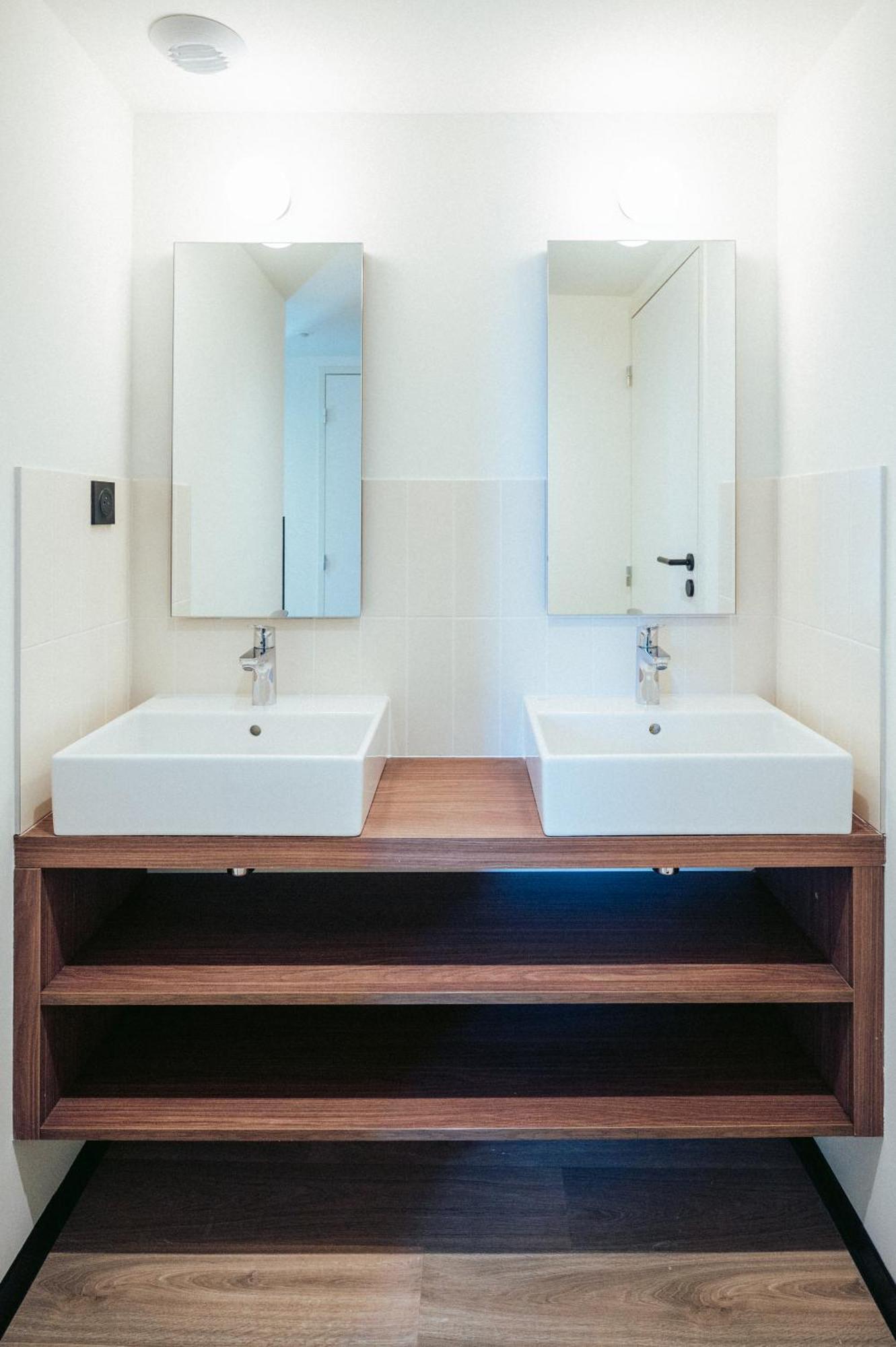 Jost Hostel Montpellier Centre St Roch מראה חיצוני תמונה